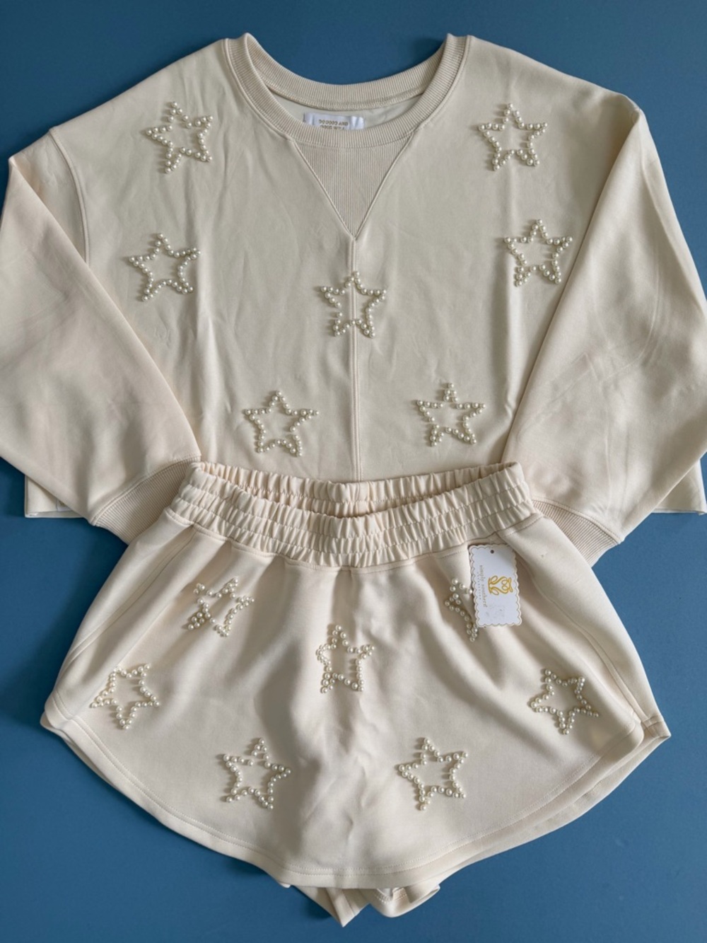 NWT Simply Southern Pearl Embellished Star Off White Sweatshirt + Skort Set - Picture 3 of 9